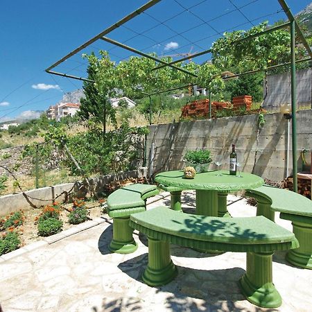 1 Bedroom Stunning Apartment In Makarska Buitenkant foto